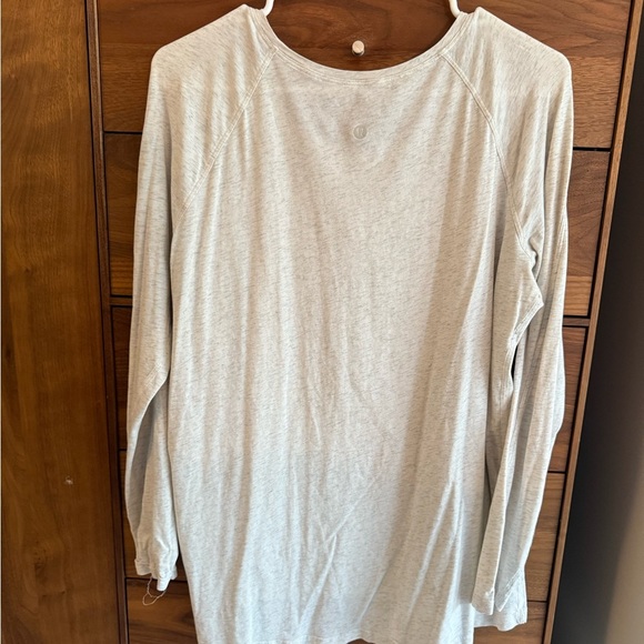 Lululemon Emerald Long Sleeve - Picture 2 of 8